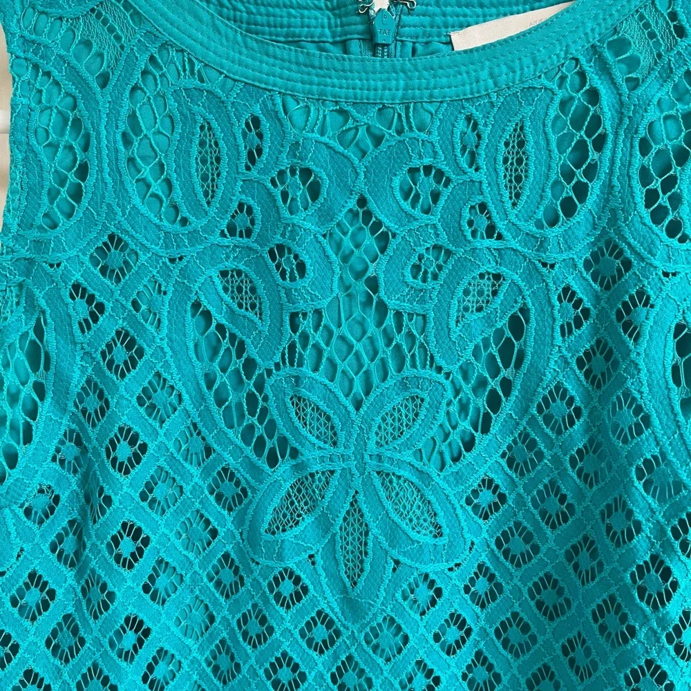 Beautiful green/teal lace dress perfect for summer or for a date night! - Picture 2 of 6